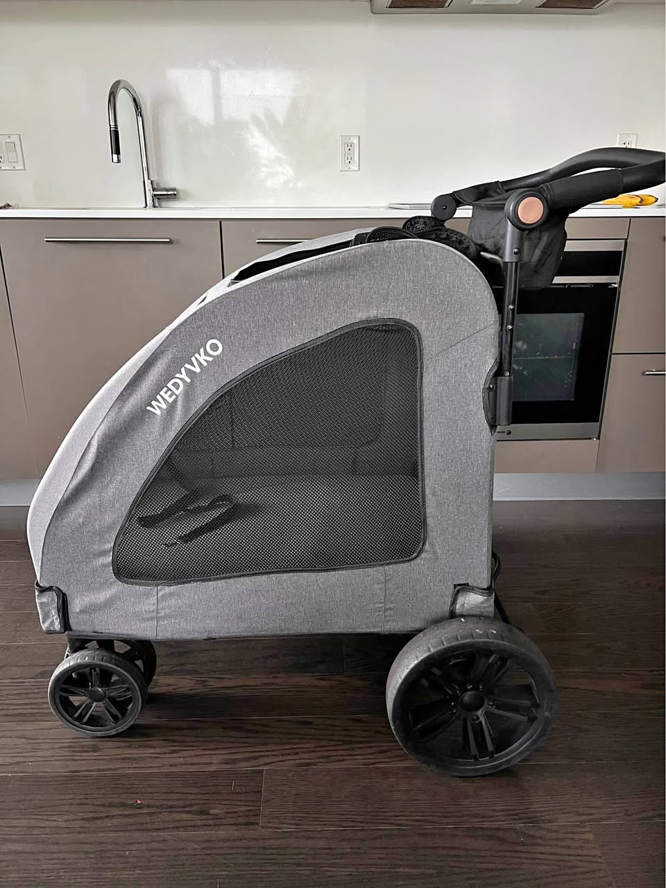Pet stroller