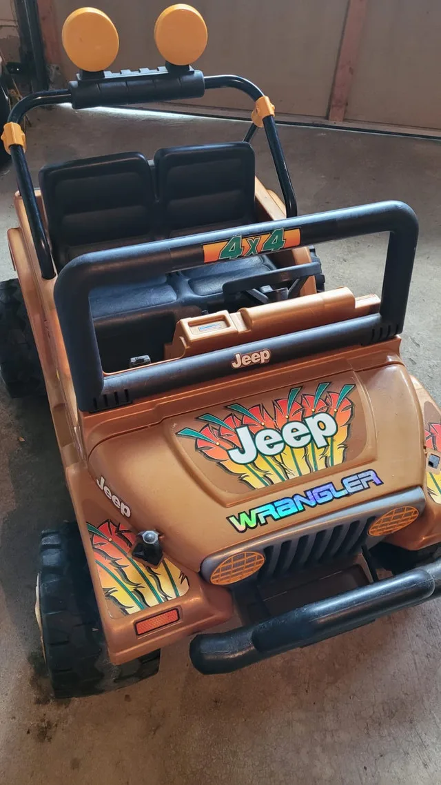 Kids Ride-on Jeep!