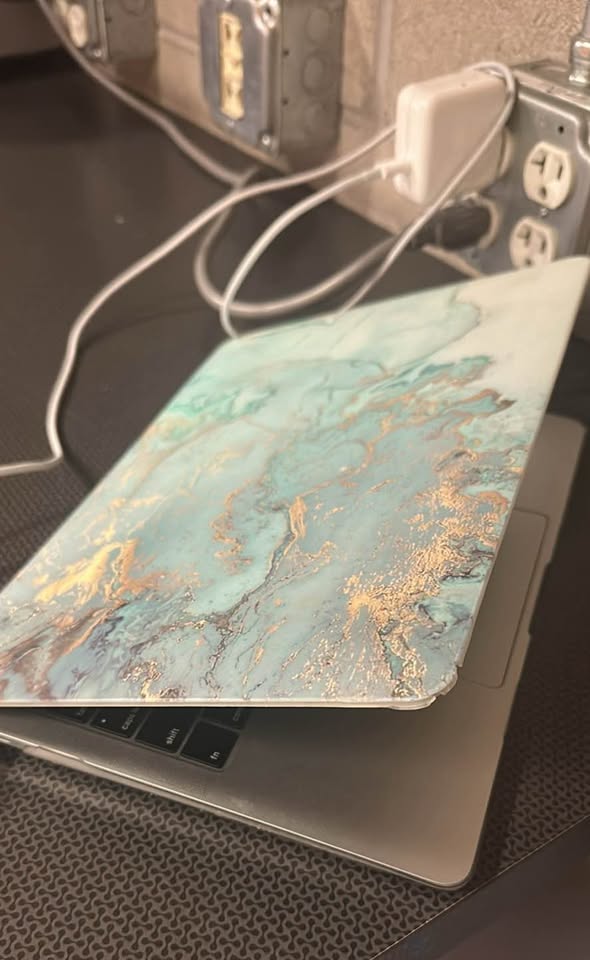 Macbook Air 13” (2019) - photo 2