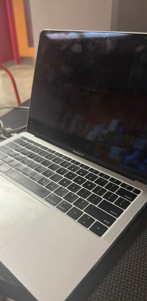Macbook Air 13” (2019) - photo 3