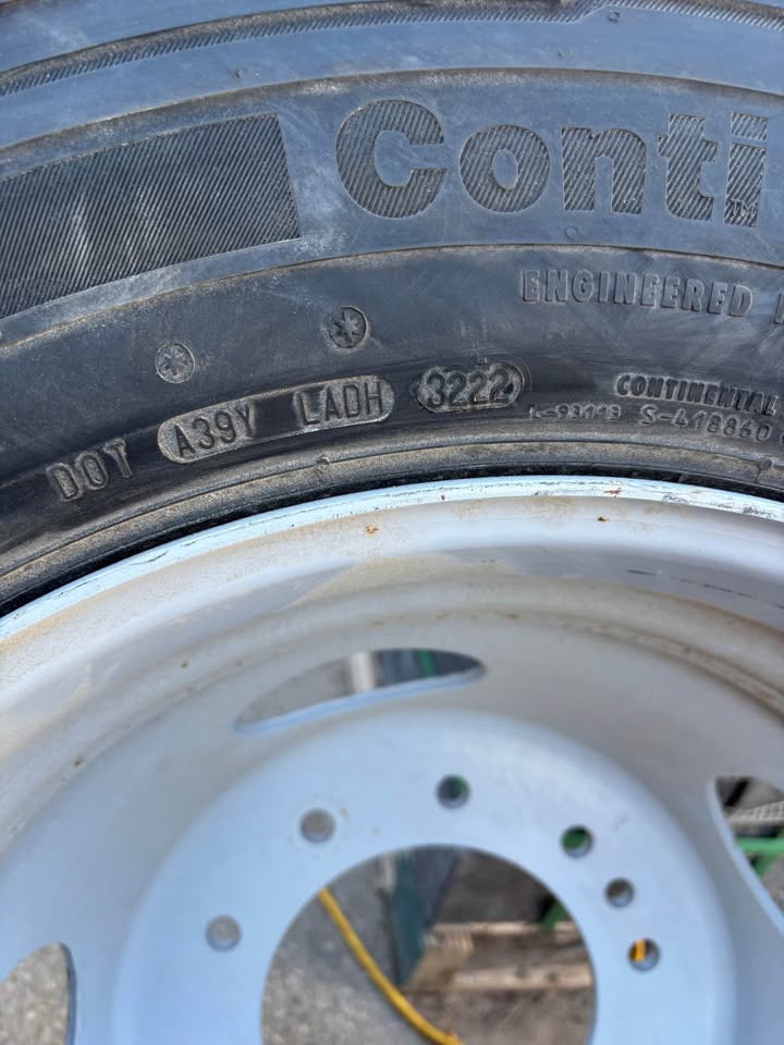 Continental Conti Hybrid HD3 225/70R19.5 - photo 5