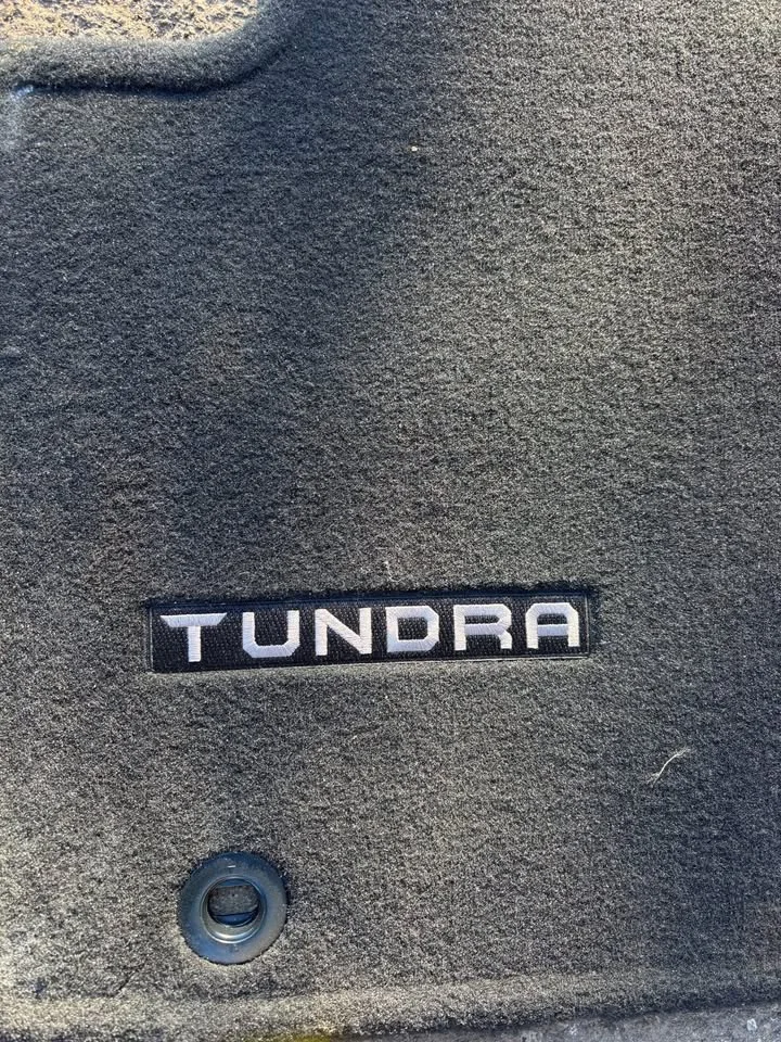 New Toyota Tundra floor mats image indicator(5)