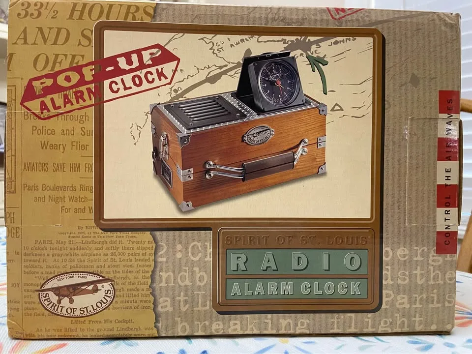 Vintage Spirit of St. Louis Radio Alarm Clock *New! image indicator(3)