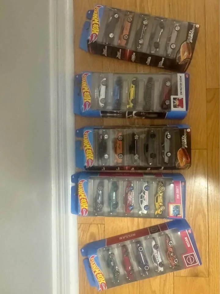 Hot wheels 5 pack thumbnail