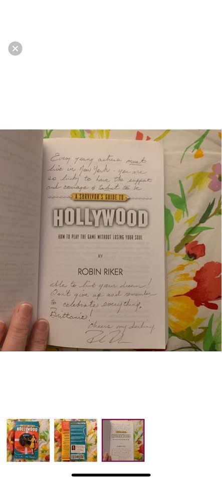 Signed copy by author never been read! - photo 3