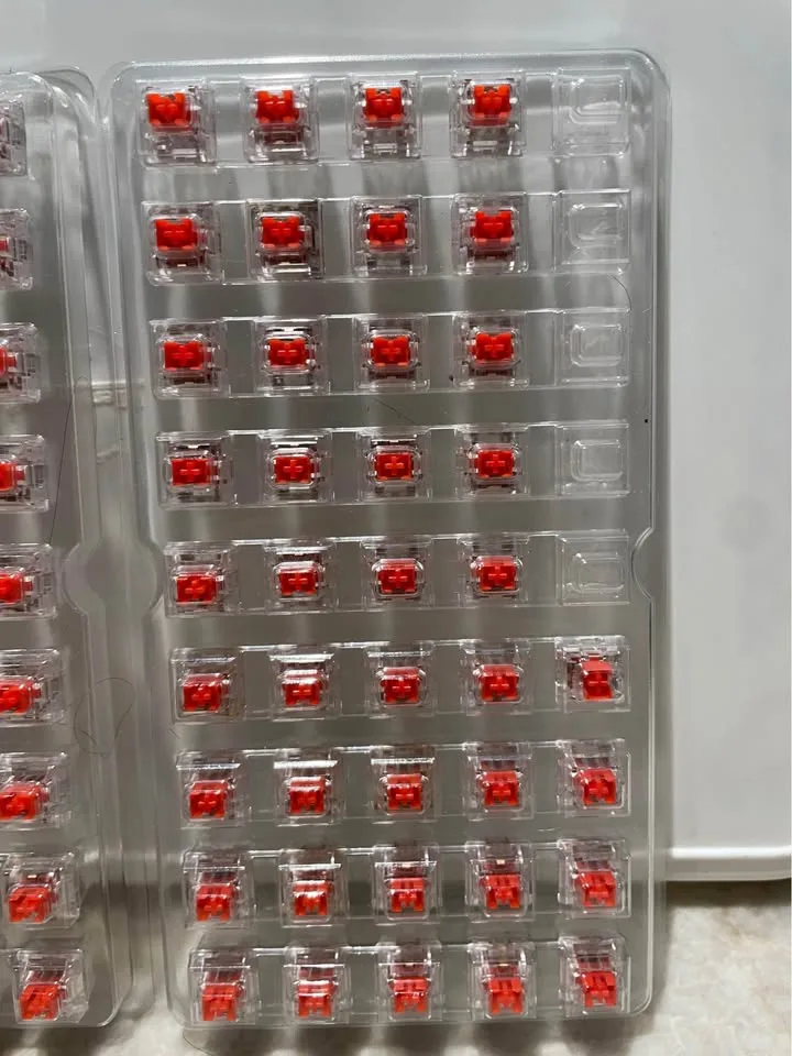 85 Gateron Red 3-Pin Mechanical Switches image indicator(2)