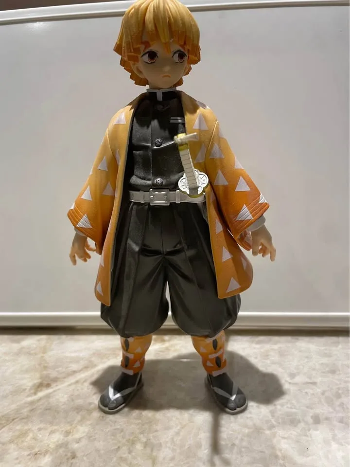 Demon Slayer Figures + Bonus Pins Set image indicator(2)