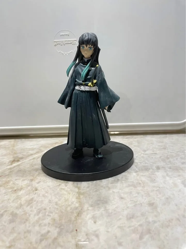 Demon Slayer Figures + Bonus Pins Set image indicator(6)