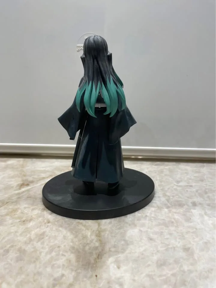 Demon Slayer Figures + Bonus Pins Set image indicator(7)