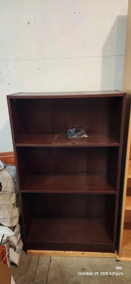 Closet, book case, shelf, chair, TV table image indicator(7)