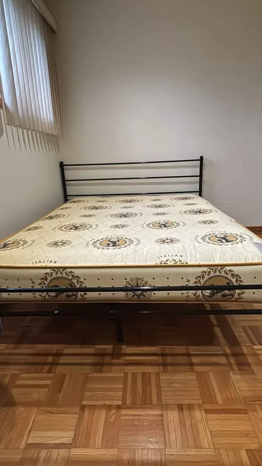 Queen Size Bed Frame and Mattress image indicator(7)