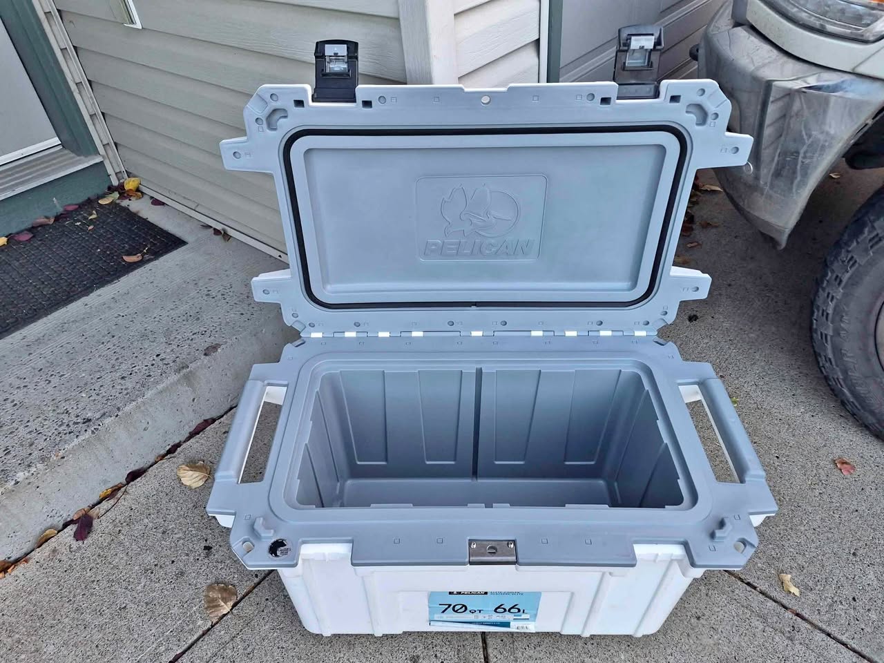 70qt/66L Pelican Elite Cooler