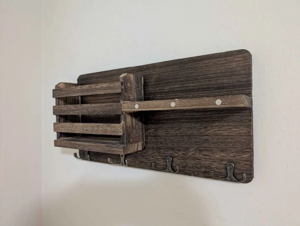 Keys and Mail Holder image indicator(3)