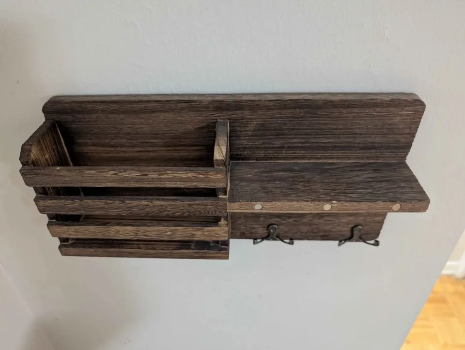 Keys and Mail Holder image indicator(4)