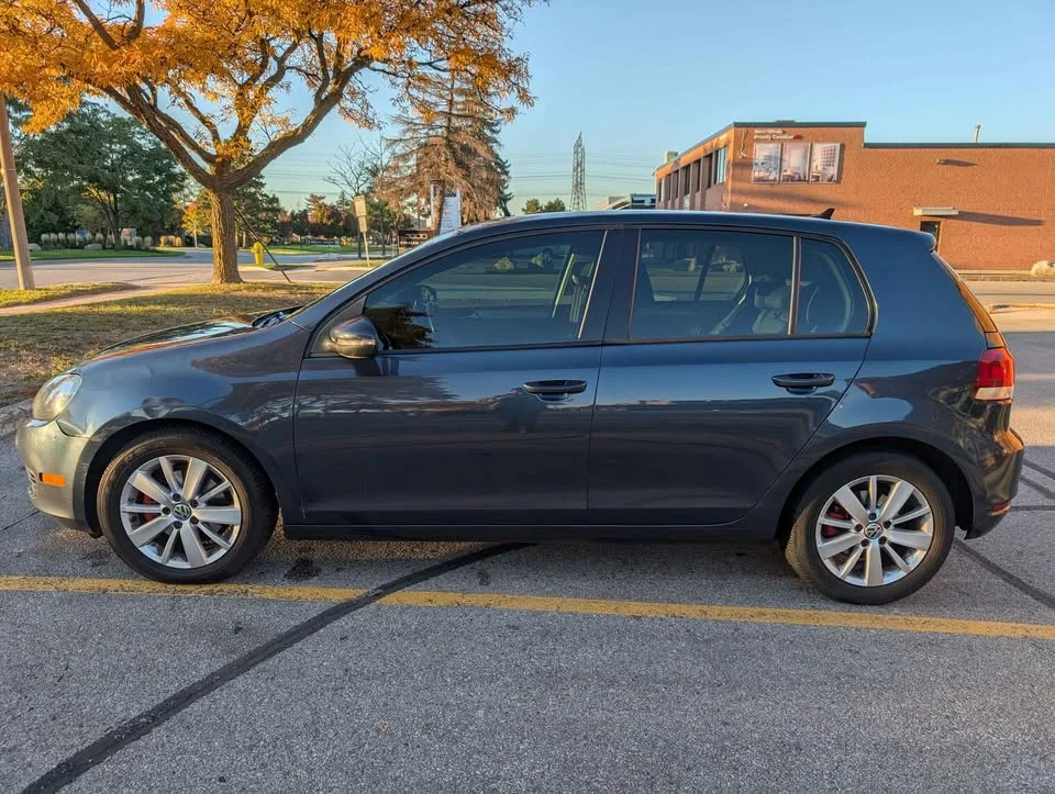 2012 Volkswagen Golf 2.5L Highline image indicator(4)