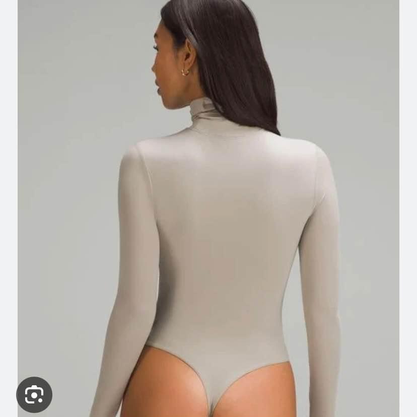 NWT lululemon Wundermost Nulu Turtleneck Bodysuit Size S - photo 3
