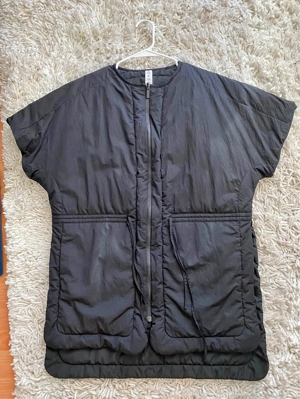 lululemon Insulated Jacket Size M/L thumbnail