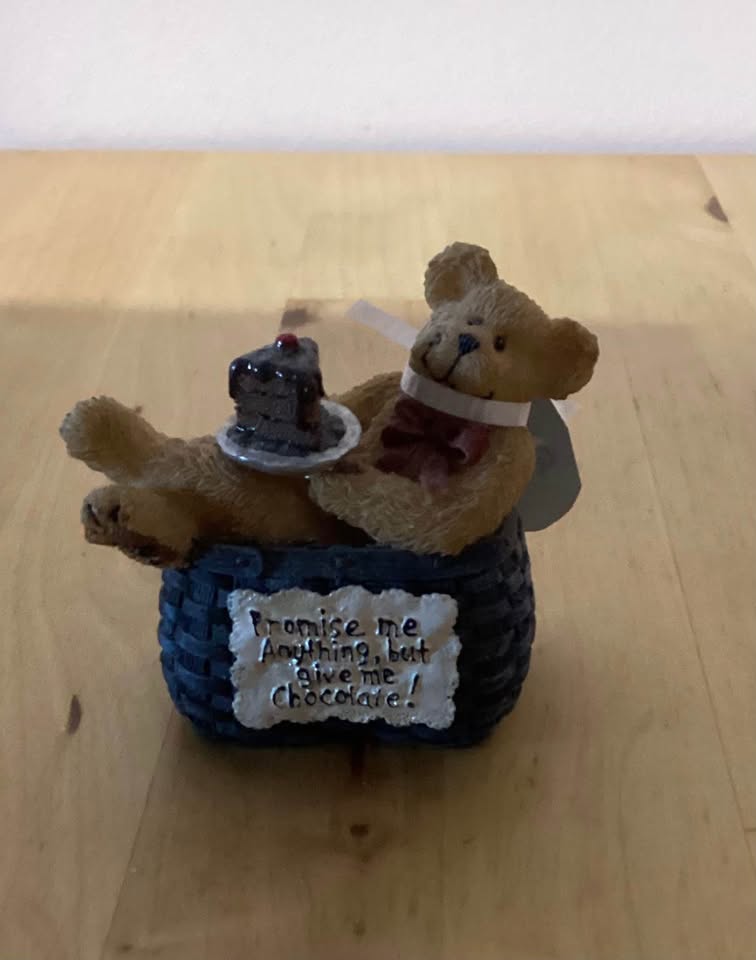Two bear figures - photo 2