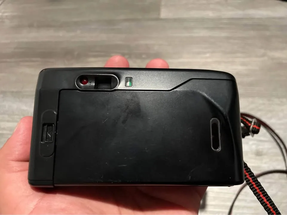 Yashica MG-2 auto flash film camera! ( Tested! ) image indicator(2)