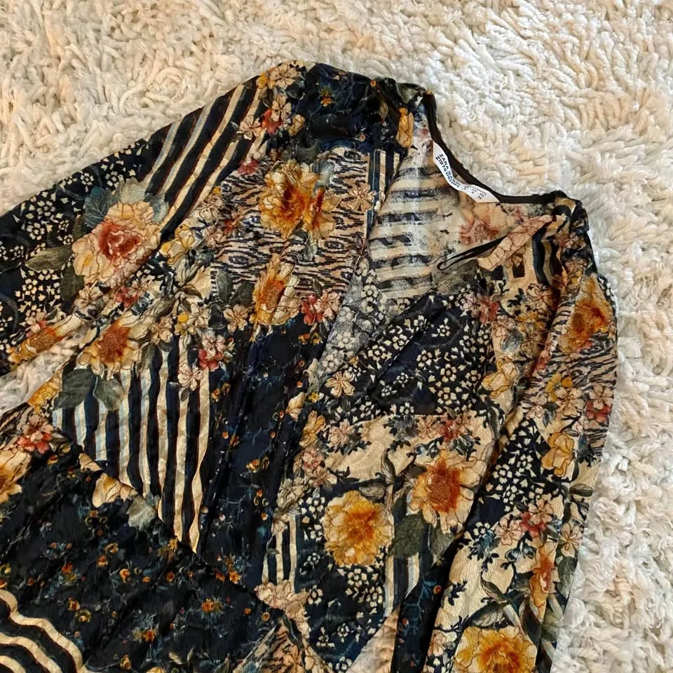 Zara Long-Sleeve Dress - Size S image indicator(2)