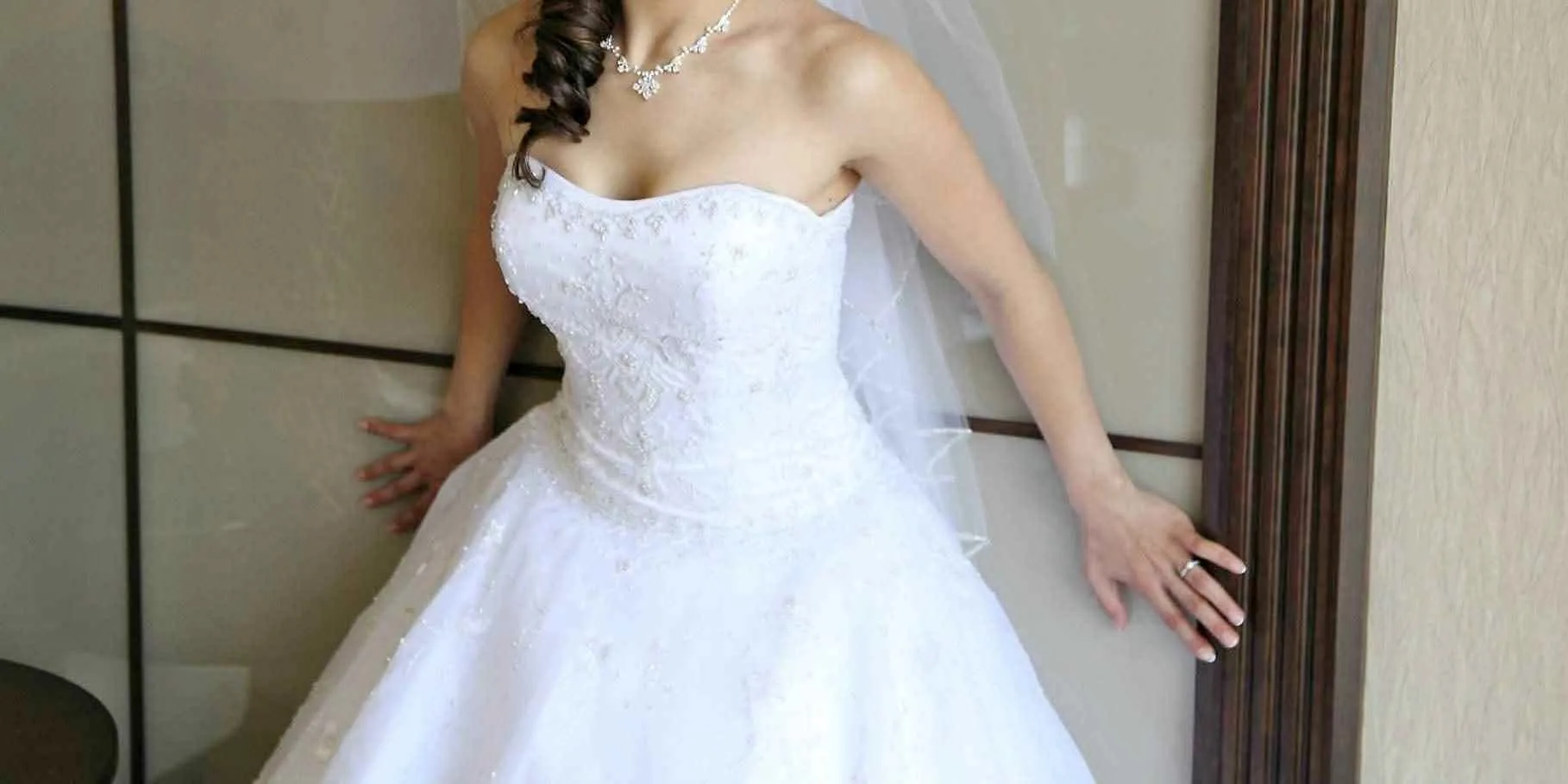 Oleg Cassini Beaded Wedding Dress (Bust 32, Waist 26)