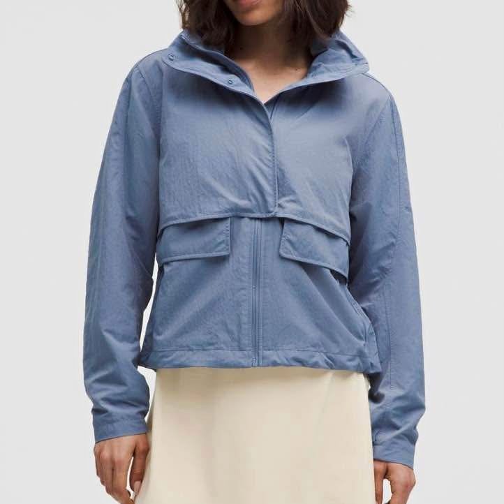 NWT Lululemon Always Effortless Jacket - Size 6