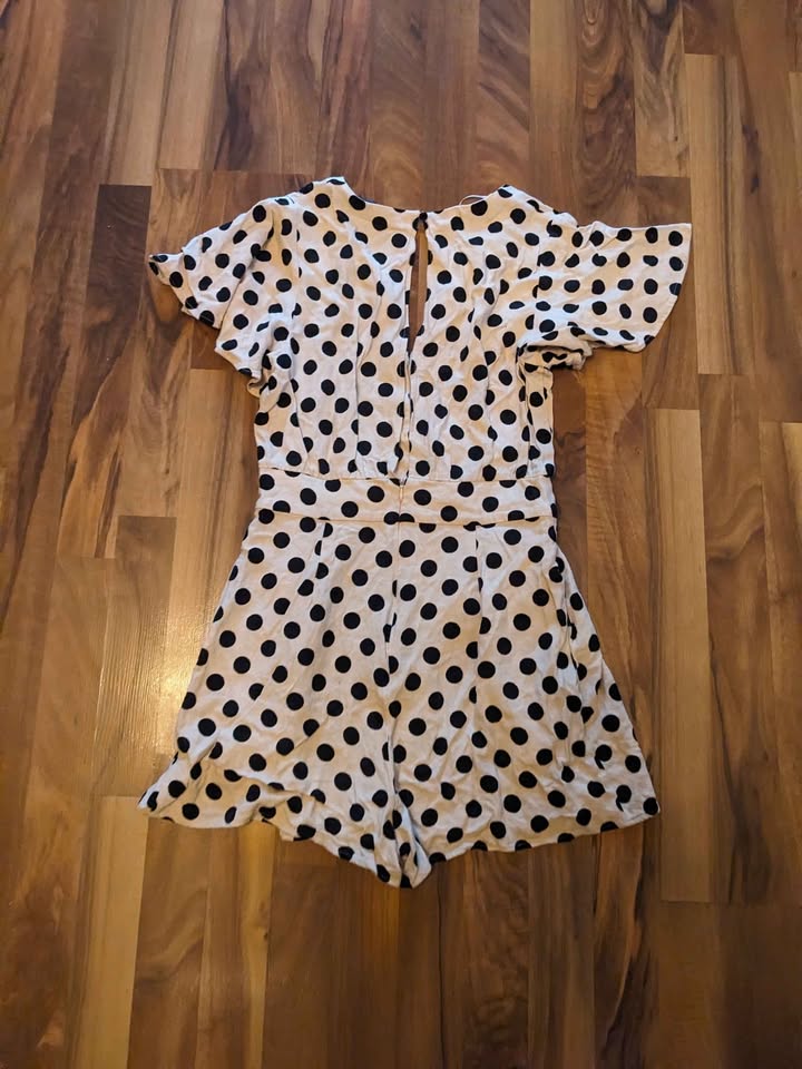 Woven polka dot shorts romper - photo 5