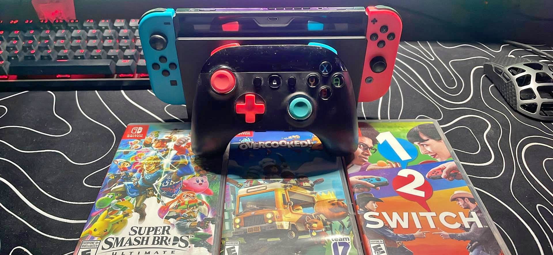 Selling Nintendo switch with 3 games and a controller