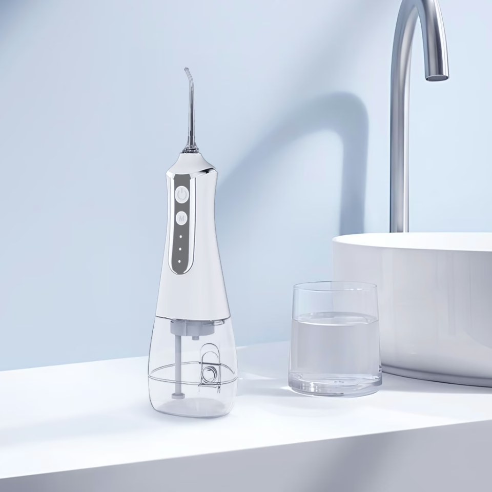 WellaWhite Water Flosser, Remove up to 10X more plaque - photo 4