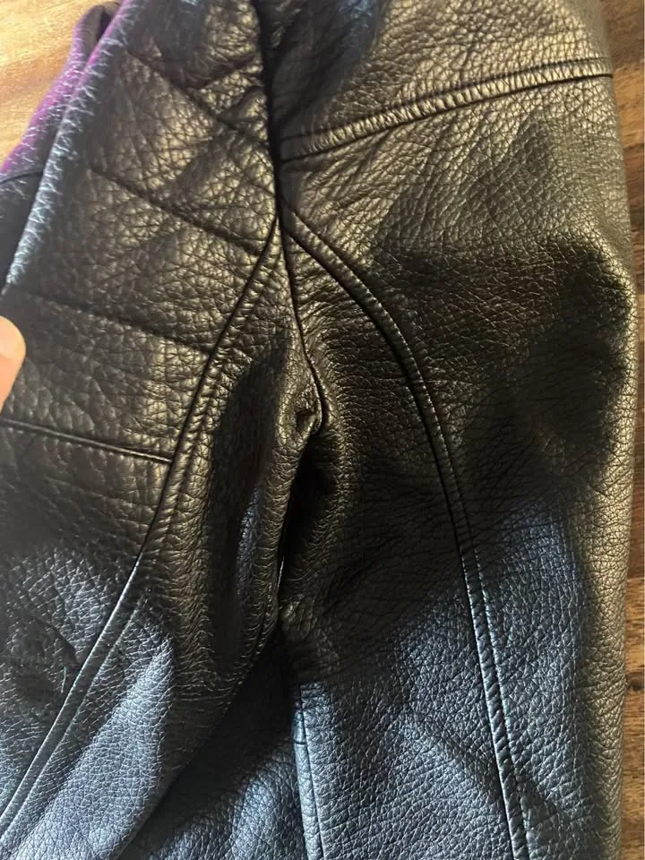 EUC Unisex Boys Girls Joe Fresh Black PU Leather Jacket image indicator(5)