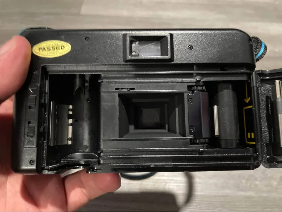 Vivitar TEC35 film camera! (Untested) image indicator(3)