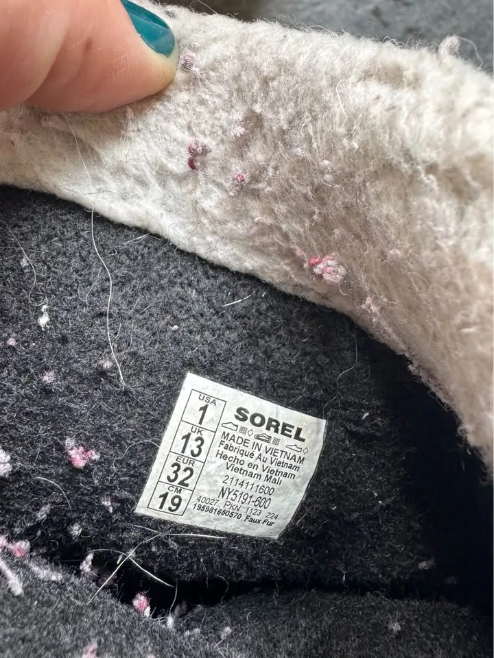 Kids sorel boots image indicator(3)