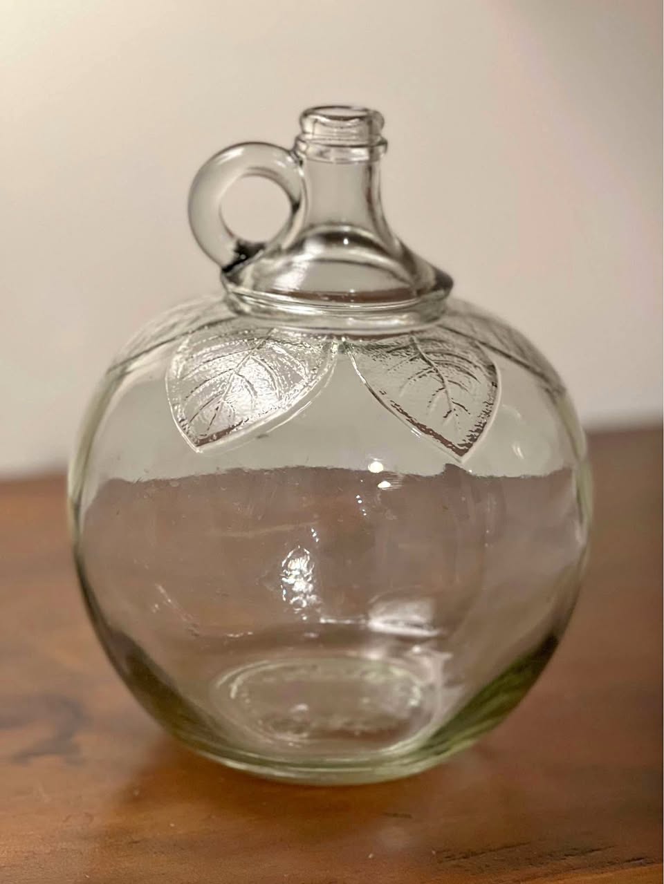VINTAGE LAIRD & CO APPLE CIDER JUG Clear Glass Leaf Design