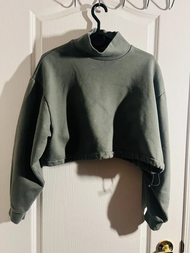 Oak + Fort Cropped Sweater thumbnail