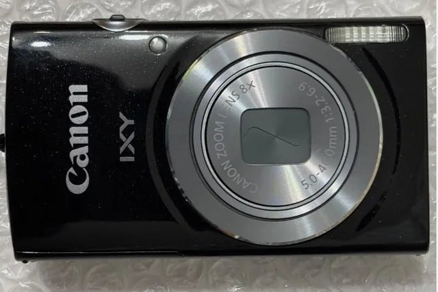 Canon Power Shot ELPH135 8X Optical Zoom Camera thumbnail