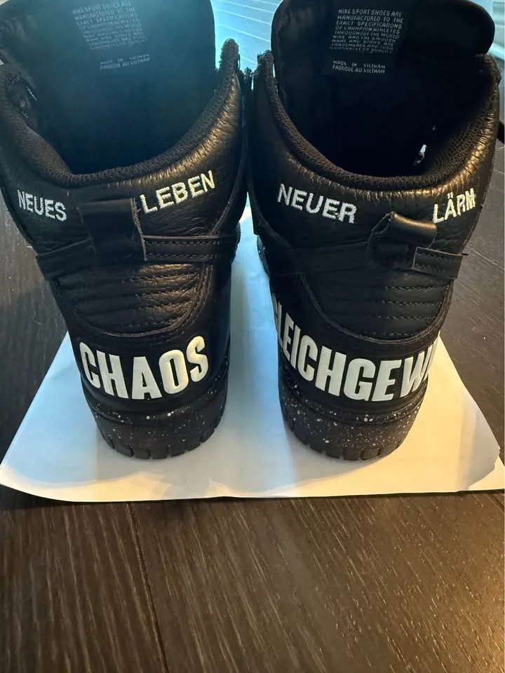 Nike shoes image indicator(2)