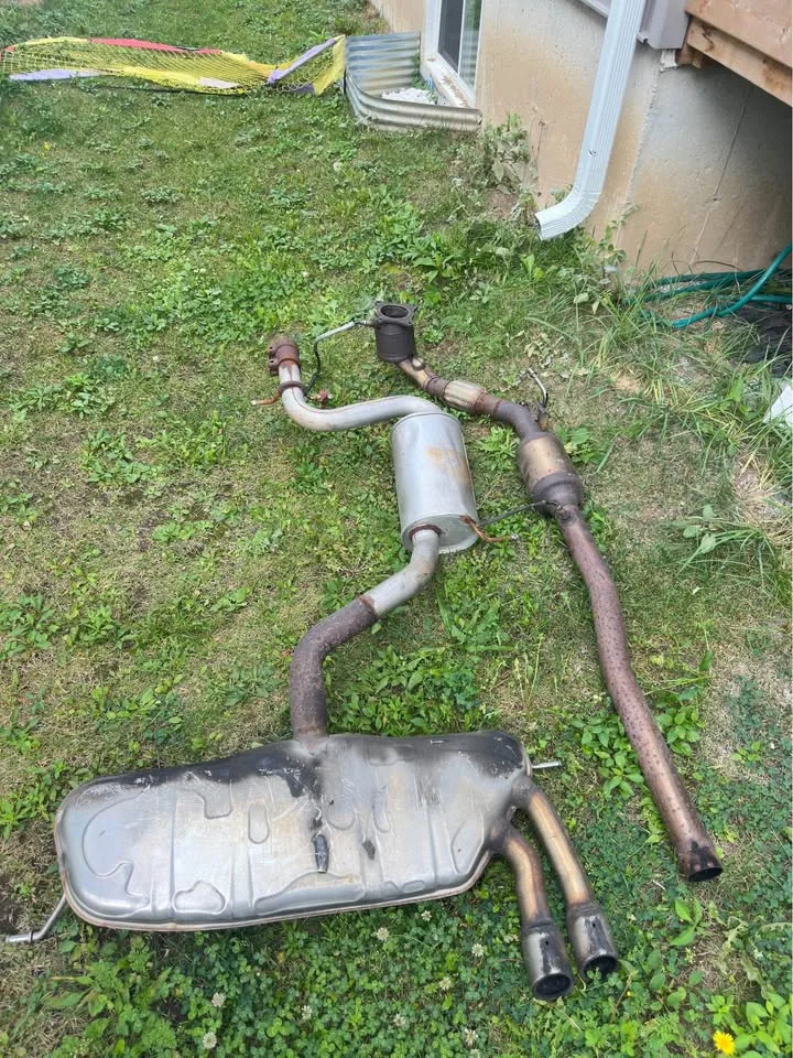 OEM Mk5 GTI Exhaust – Complete (2007) image indicator(4)