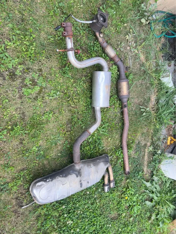 OEM Mk5 GTI Exhaust – Complete (2007) image indicator(5)