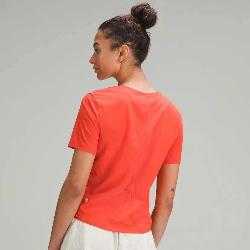 Lululemon Short Sleeve Tee image indicator(3)