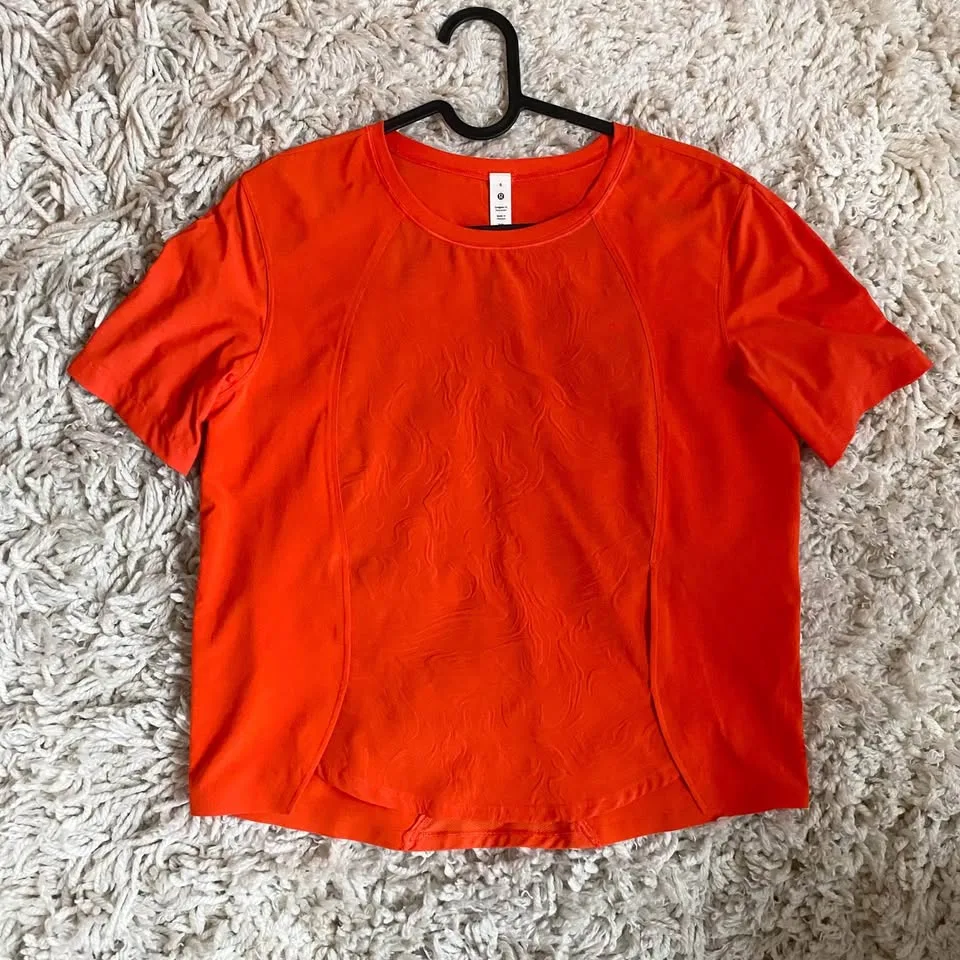Lululemon Short Sleeve Tee image indicator(5)