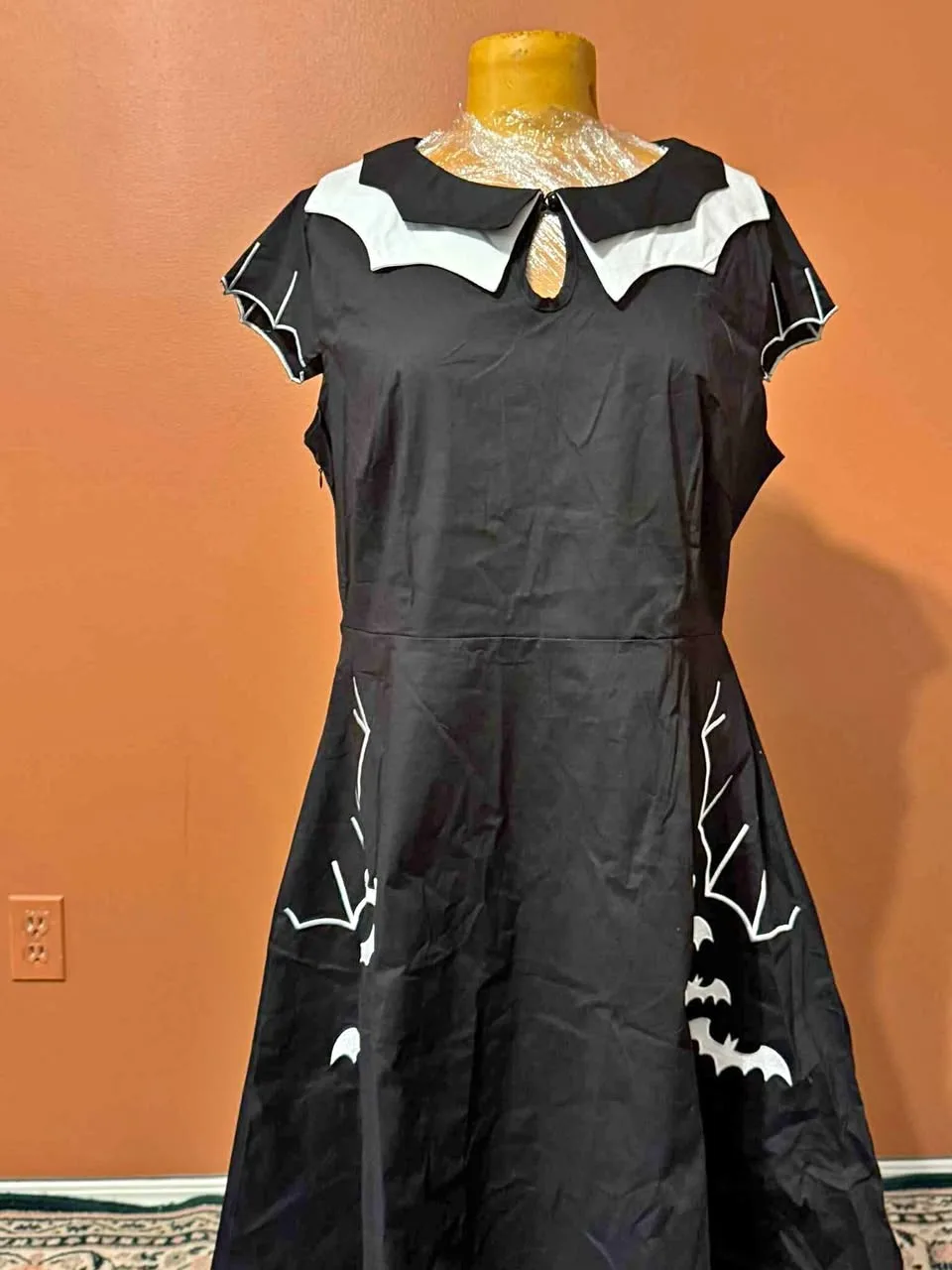 🎃 Halloween Pumpkin 2XL— Brand New Gothic Bat Dress (Size 2XL) thumbnail