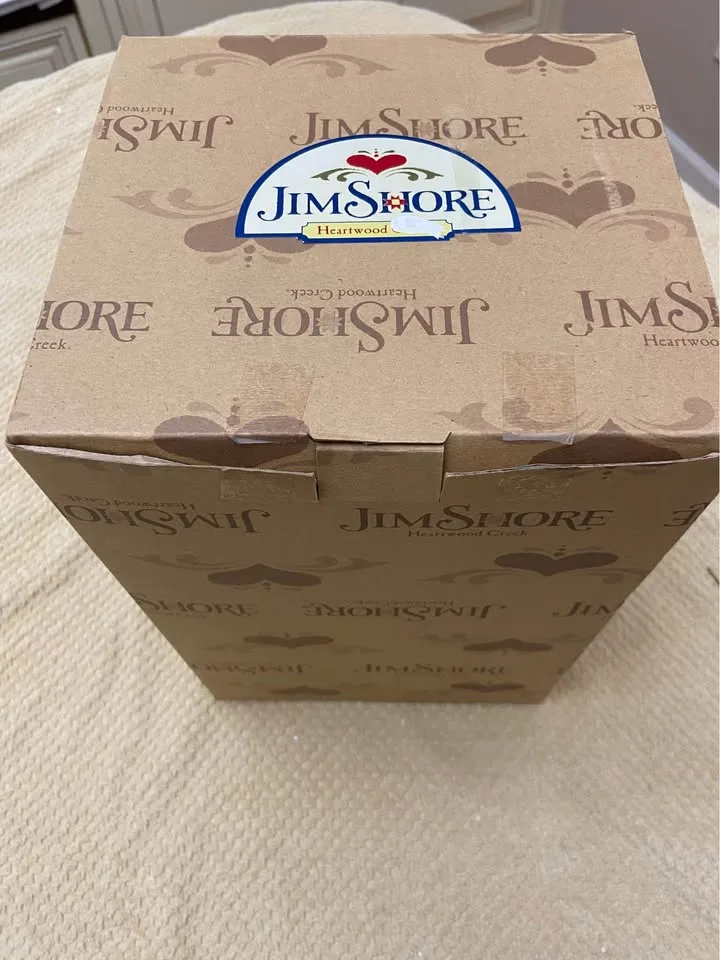 Jim Shore “Winter’s Wonder” Angel, in Box image indicator(10)