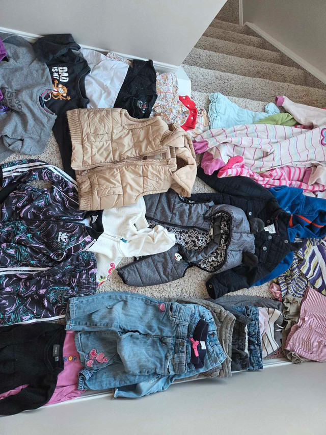 2T girl clothes for all season. Over 100pcs - photo 3