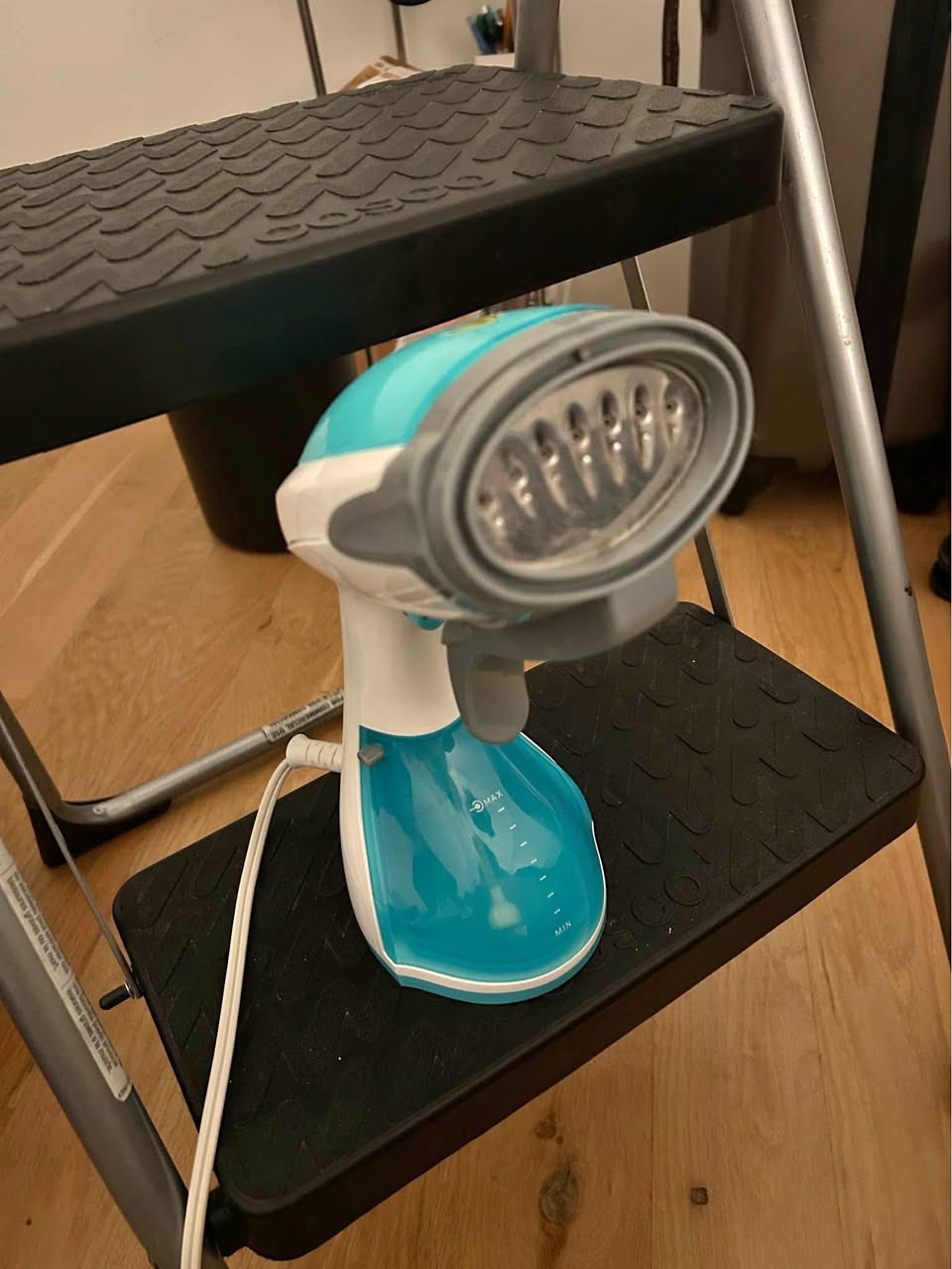 Handheld Clothes Steamer