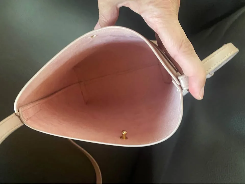 NEW Vegan Leather shoulder bag image indicator(3)