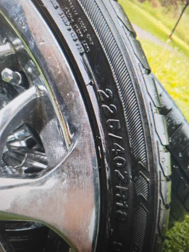 Lexani Fire Chrome Rims and Tires image indicator(3)