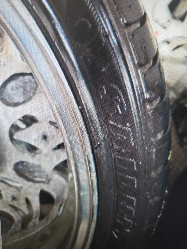 Lexani Fire Chrome Rims and Tires image indicator(6)