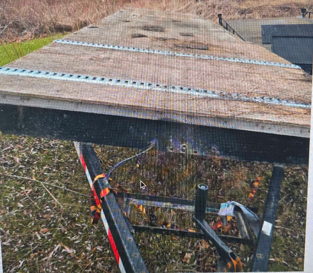 28 foot flatbed trailer