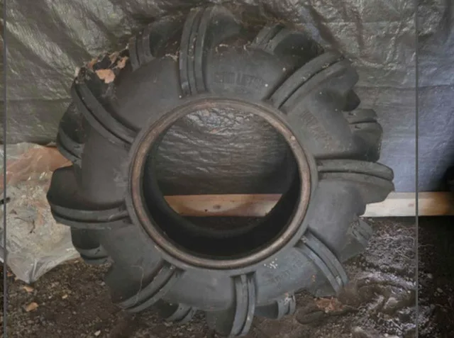 2 Outlaw 2 tires thumbnail