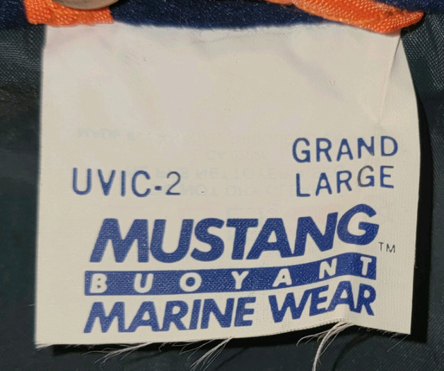 2 Mustang Buoyancy Marine Wear jackets. Medium and Large - photo 4